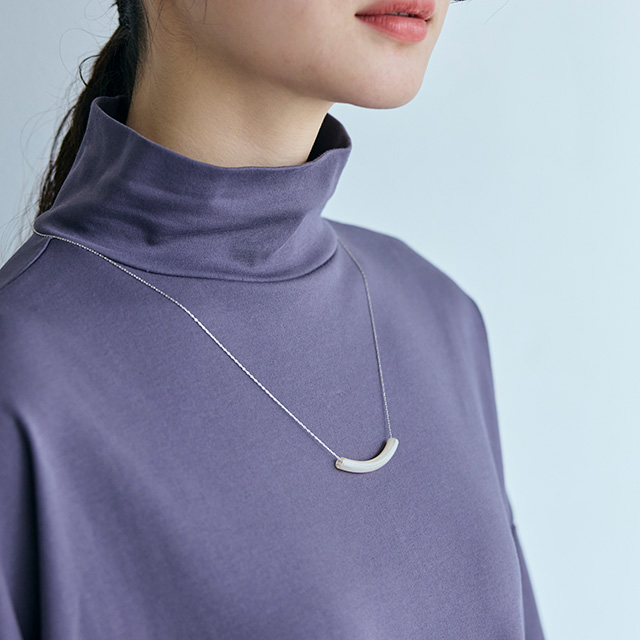 宙吹きガラスのネックレス