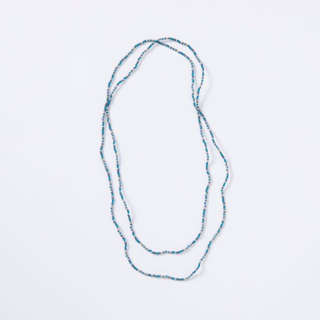 グラスビーズのネックレス