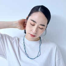 グラスビーズのネックレス