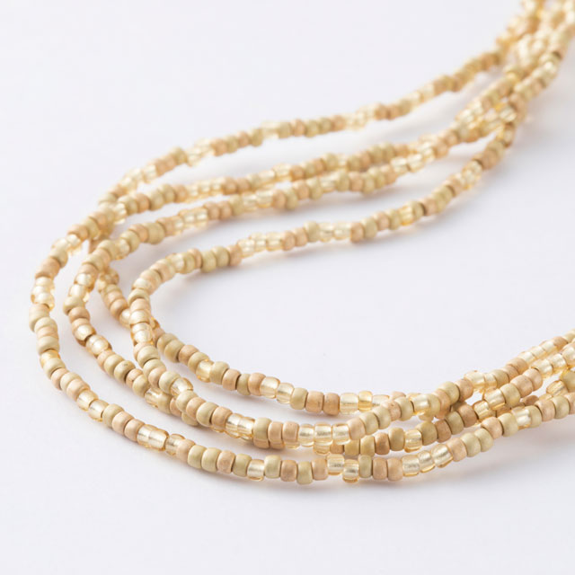 グラスビーズのネックレス