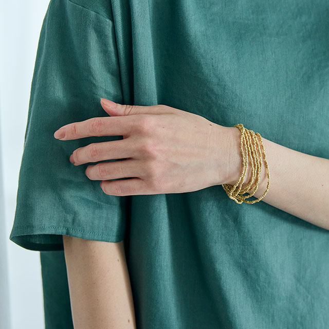 グラスビーズのネックレス