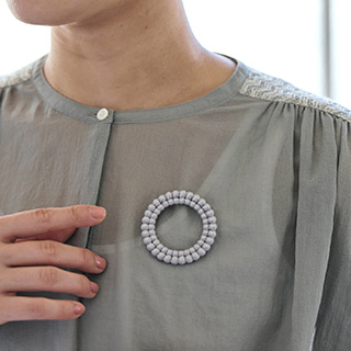 TRIPLE　0　サークルブローチ