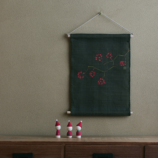 【WEB限定】十二ヶ月のタペストリー　十二月「山帰来」
