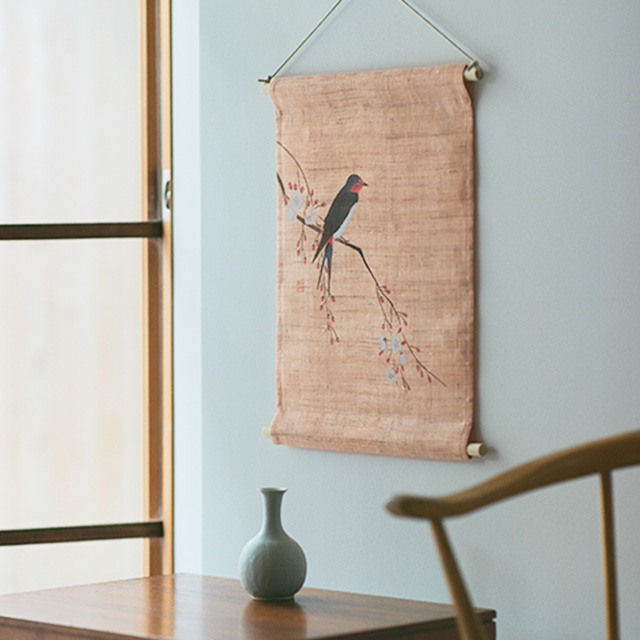 【WEB限定】十二ヶ月のタペストリー 花鳥画 四月「枝垂れ桜と燕」