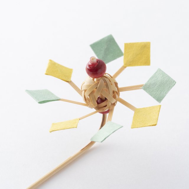 和紙と竹で作った手持ち鯉のぼり