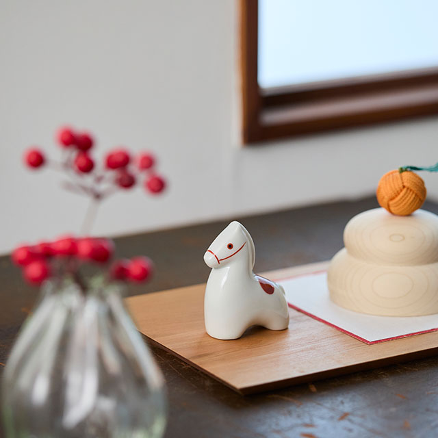 瀬戸焼の干支飾り	午