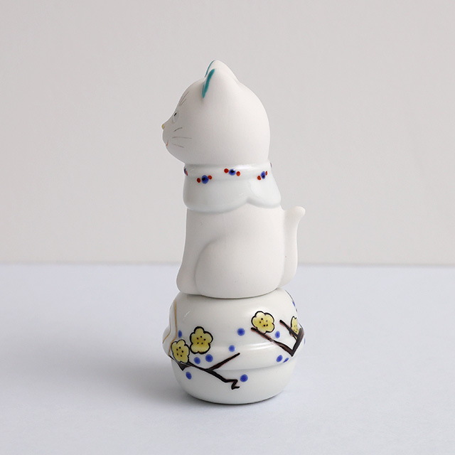 【WEB限定】【みなおし品 てなおし品】上出 二寸ちょうえもん招猫 鈴乗り 梅枝に白蛇