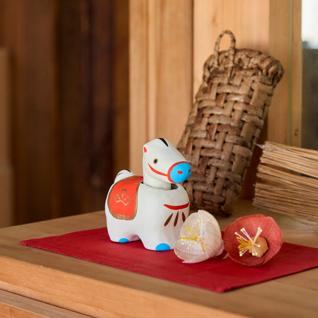 張子飾り　首ふり午　小