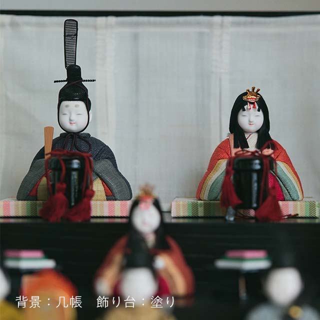 【予約商品】手織り麻の木目込み雛飾り　十人飾り　背景（几帳）・素木台