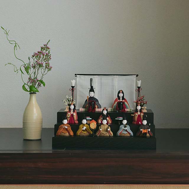 【予約商品】手織り麻の木目込み雛飾り　十人飾り　背景（几帳）・塗り台