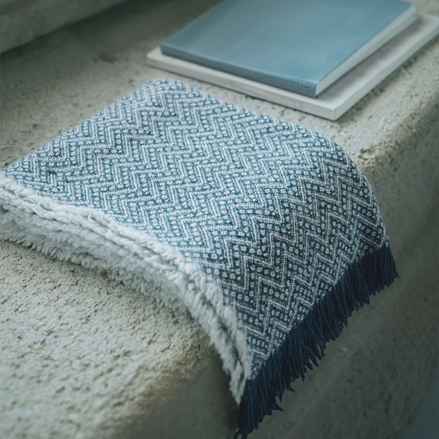くらしの工藝布ウールのブランケット