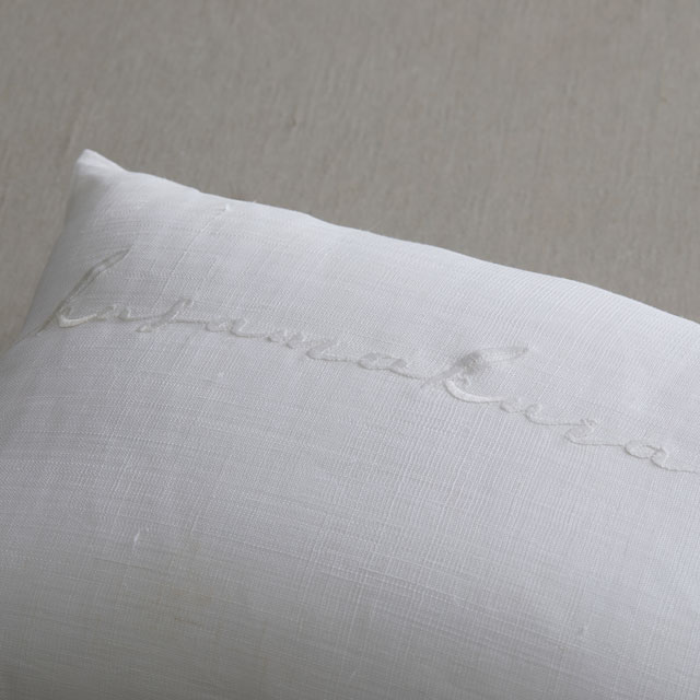 くらしの工藝布横振り刺繍クッションカバー