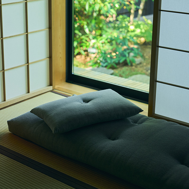 くらしの工藝布 織刺し子の長座布団