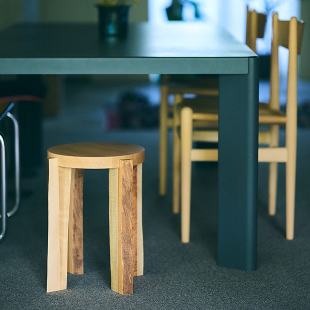 木端(こば)の椅子　ナチュラル