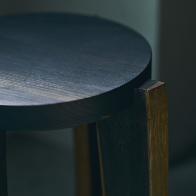 木端(こば)の椅子　ブラック