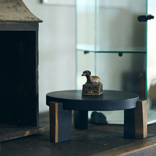 木端(こば)の花台　ブラック