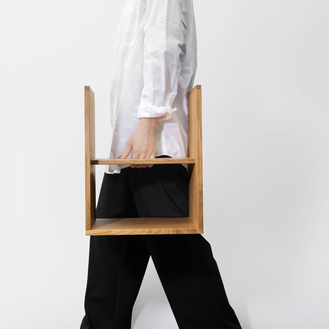 THE STACKING STOOL Oak