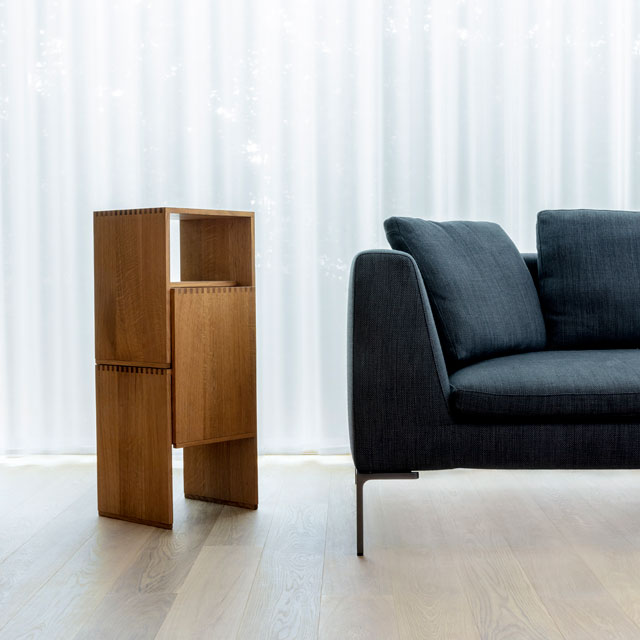 THE STACKING STOOL Oak