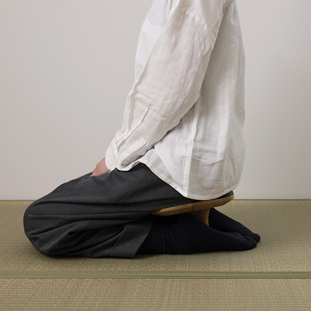 飛騨産業 SUWARI 正座椅子