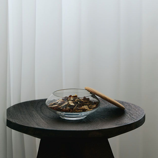 木々と野花のポプリと硝子の蓋物 セット