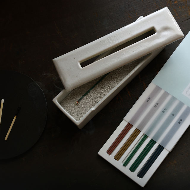 瀬戸焼の長香炉