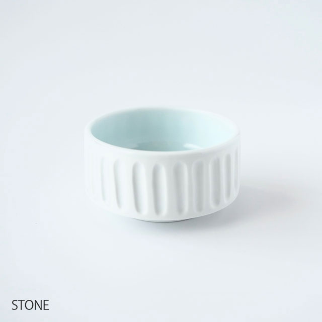 青白磁 花器　STONE