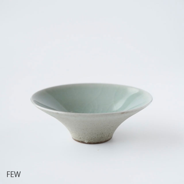 鍋島虎仙窯　青瓷　貫入花器