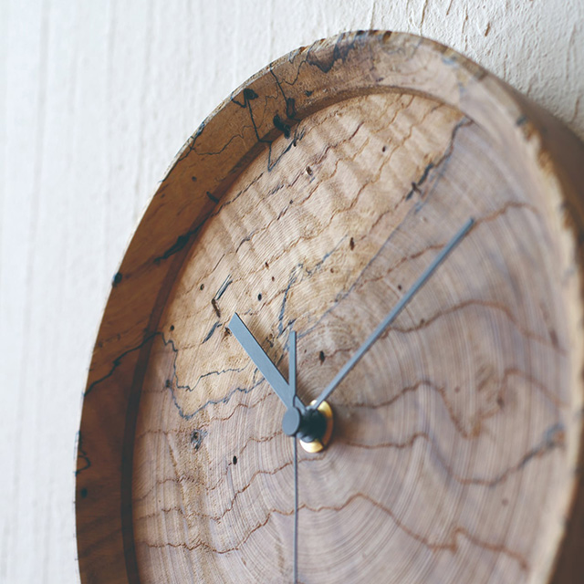 RetRe 虫喰いの壁掛け時計　丸