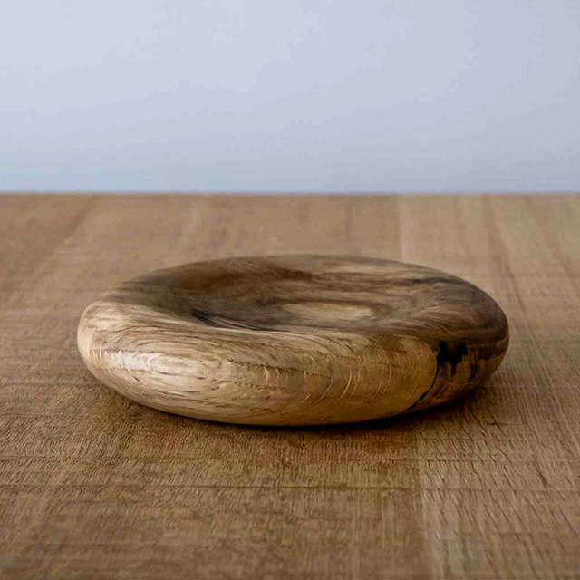 RetRe　虫喰いの丸トレイ　くるん