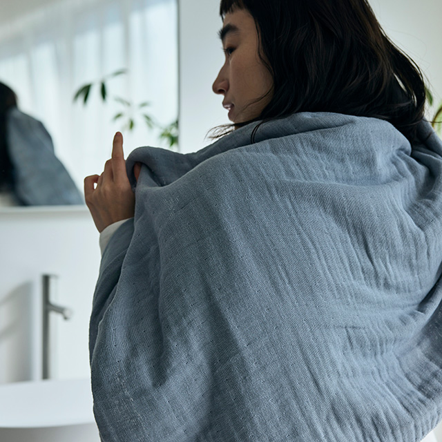 よく吸いよく乾く 泉州 雪音晒ガーゼ バスタオル