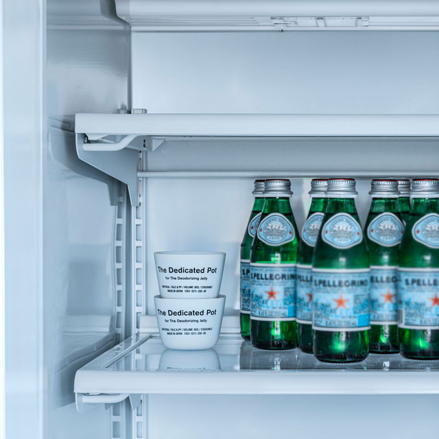 THE 消臭ゼリー by きえ～るセット (専用ポット2個＋詰替用消臭ゼリー1個)