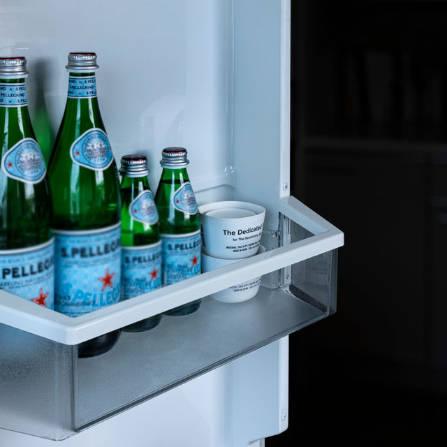 THE 消臭ゼリー by きえ～るセット (専用ポット2個＋詰替用消臭ゼリー1個)