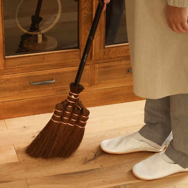 【WEB限定】Broom Craft　国産棕櫚箒　４玉短柄