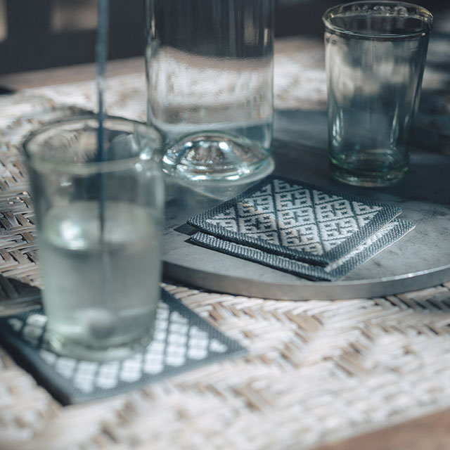 くらしの工藝布こぎん刺しの飾り敷布　S