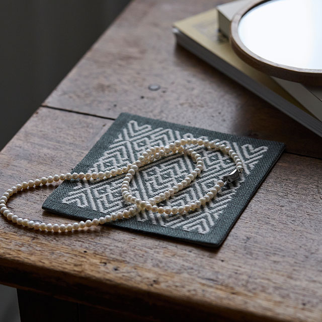 くらしの工藝布こぎん刺しの飾り敷布　M