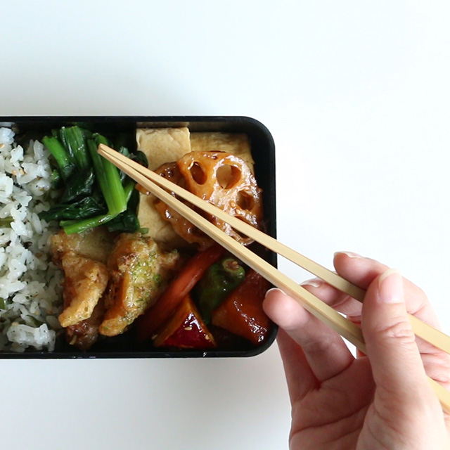 ごはん粒のつきにくい竹の弁当箸