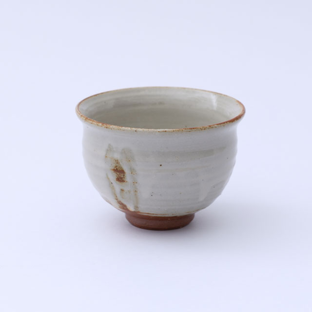 ふくら湯呑　信楽焼　指紋粉引　サビ