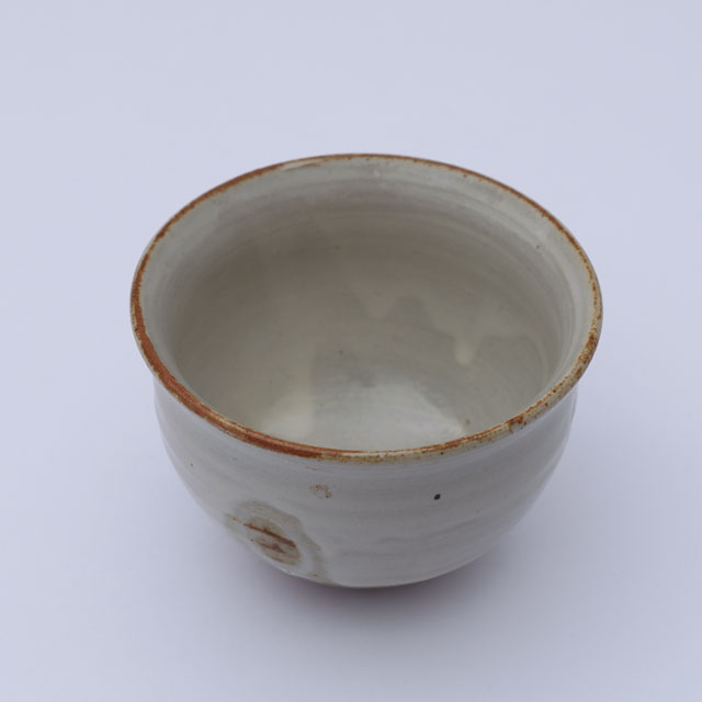 ふくら湯呑　信楽焼　指紋粉引　サビ