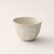 【みなおし品 てなおし品】ころ湯呑　美濃焼　白打ち掛け