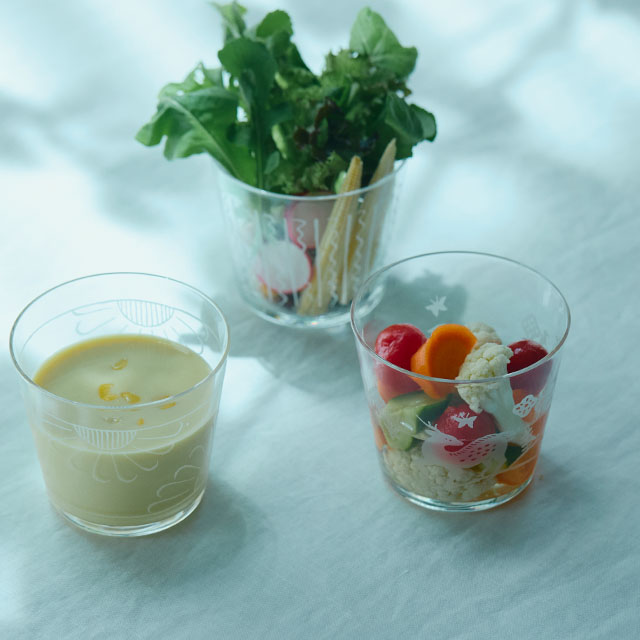 硝子の猪口カップ