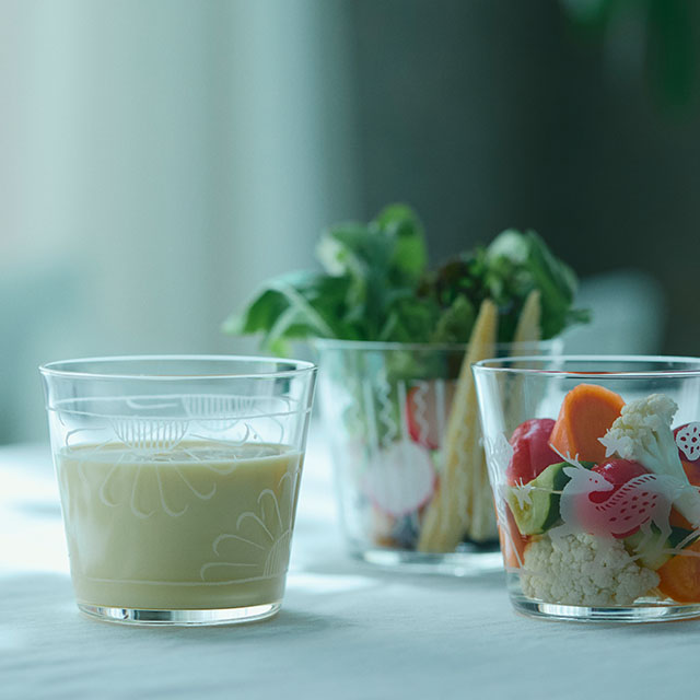 硝子の猪口カップ