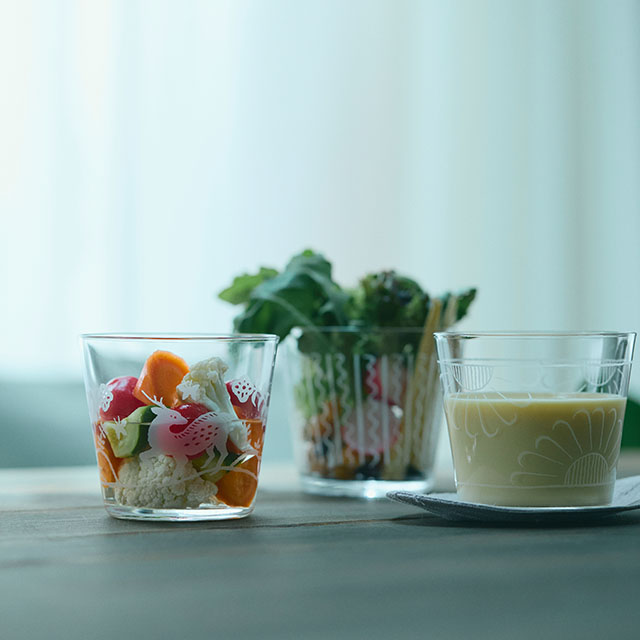 硝子の猪口カップ