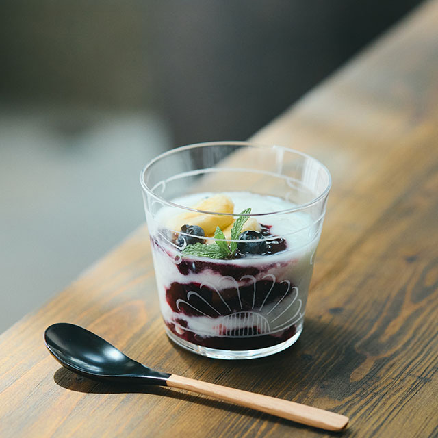 硝子の猪口カップ