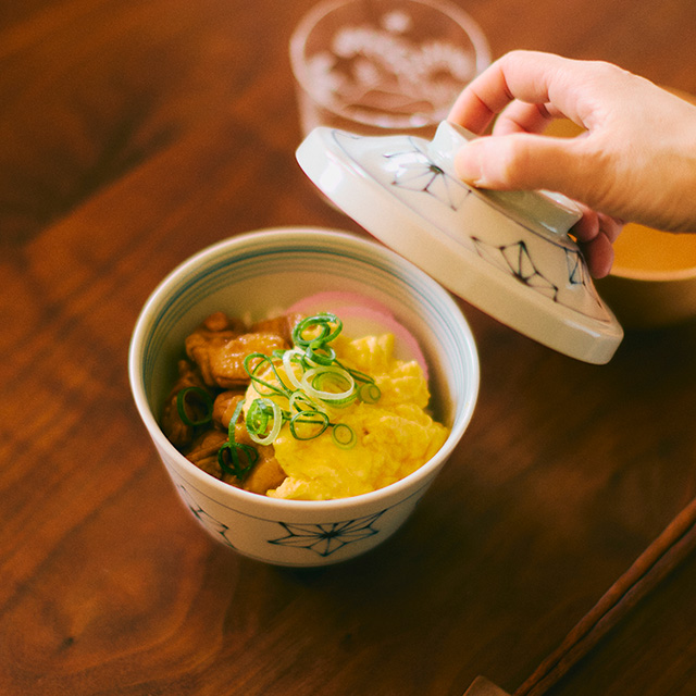 玉手どんぶり　麻の葉