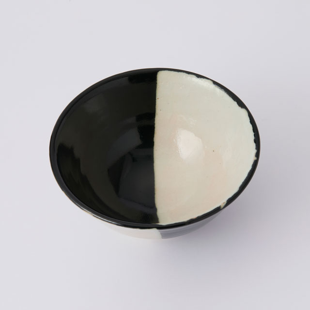 好日茶碗 片身替(かたみがわり)