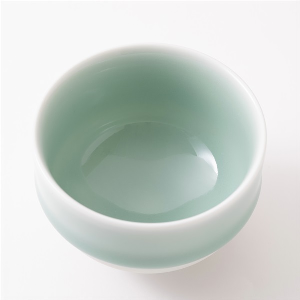 【WEB限定】【みなおし品 てなおし品】鍋島虎仙窯 鍋島青磁煎茶碗