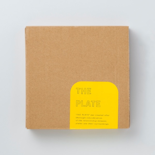 THE PLATE WHITE A4サイズ（直径210mm）