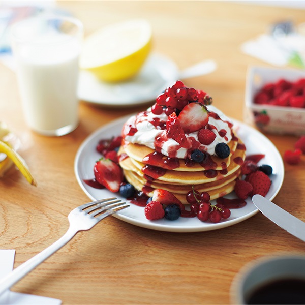 THE PLATE WHITE A4サイズ（直径210mm）