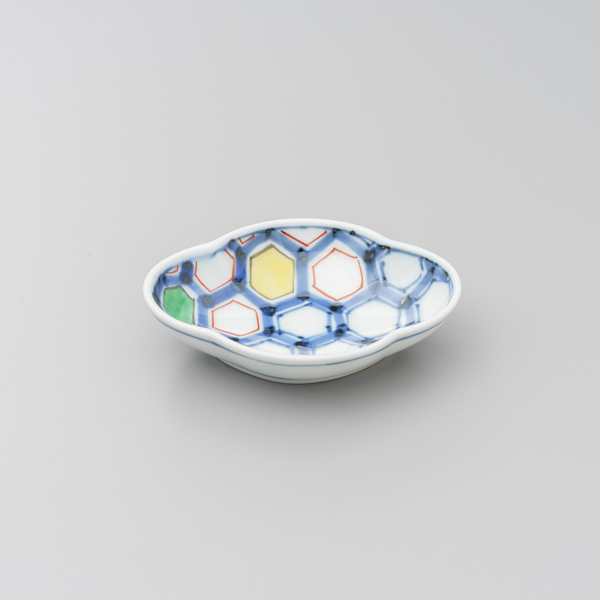 染錦亀甲（濃）木甲型小皿