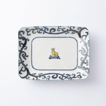 瀬戸焼の印判角皿